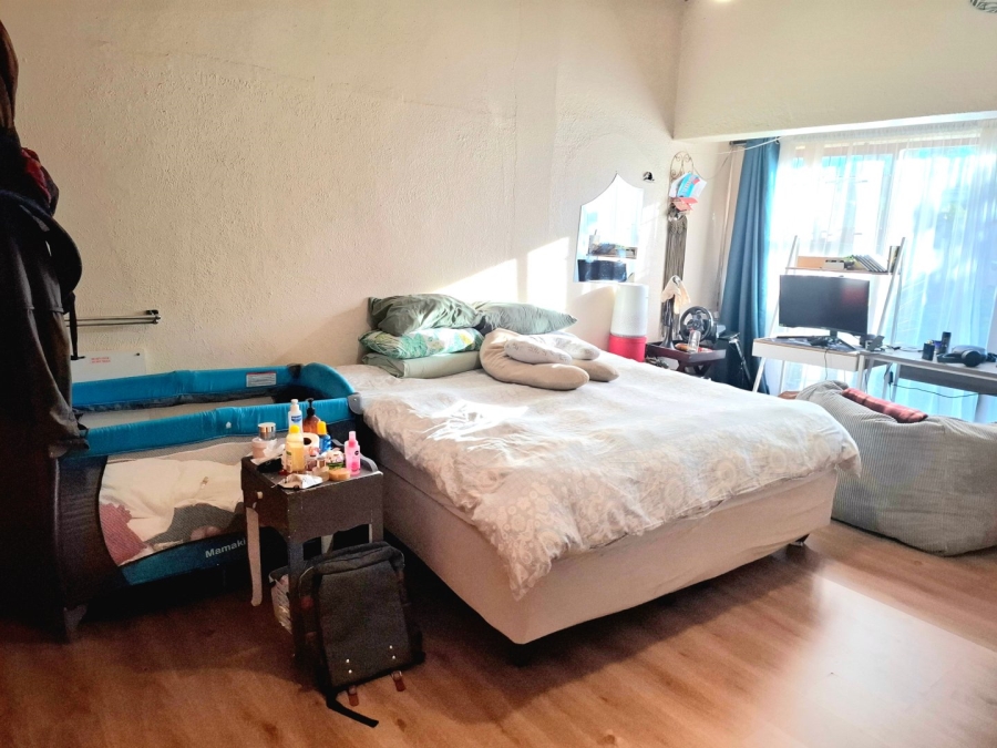 5 Bedroom Property for Sale in Oakdale Western Cape